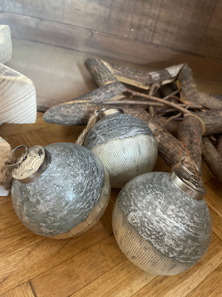 les boules vintage, le lot de 3